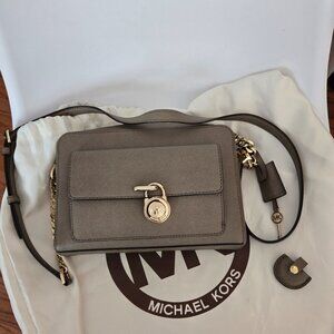 Michael Michael kors bag Saffiano leather.